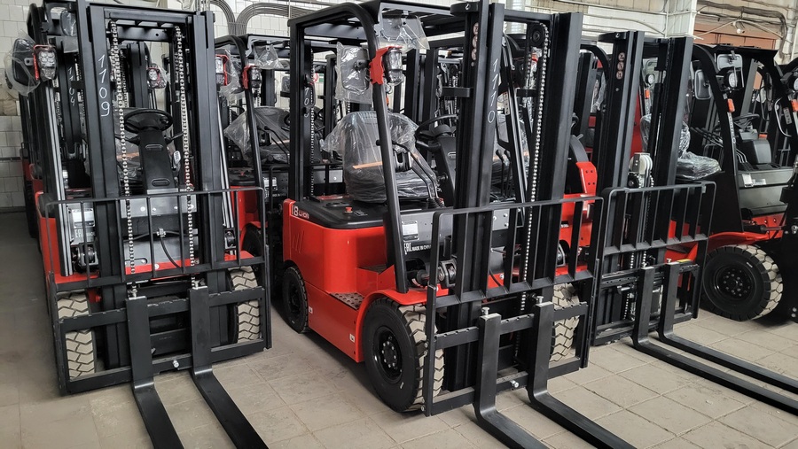 Тест-драйв складской техники на нашем складе в Назрани